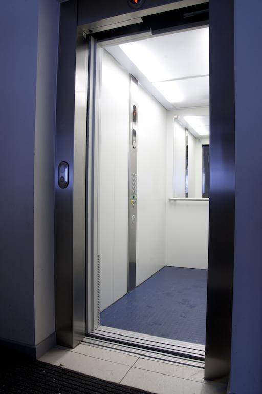 Apartman Petra Clinic Javor ペツ・ポト・スニェシュコウ エクステリア 写真